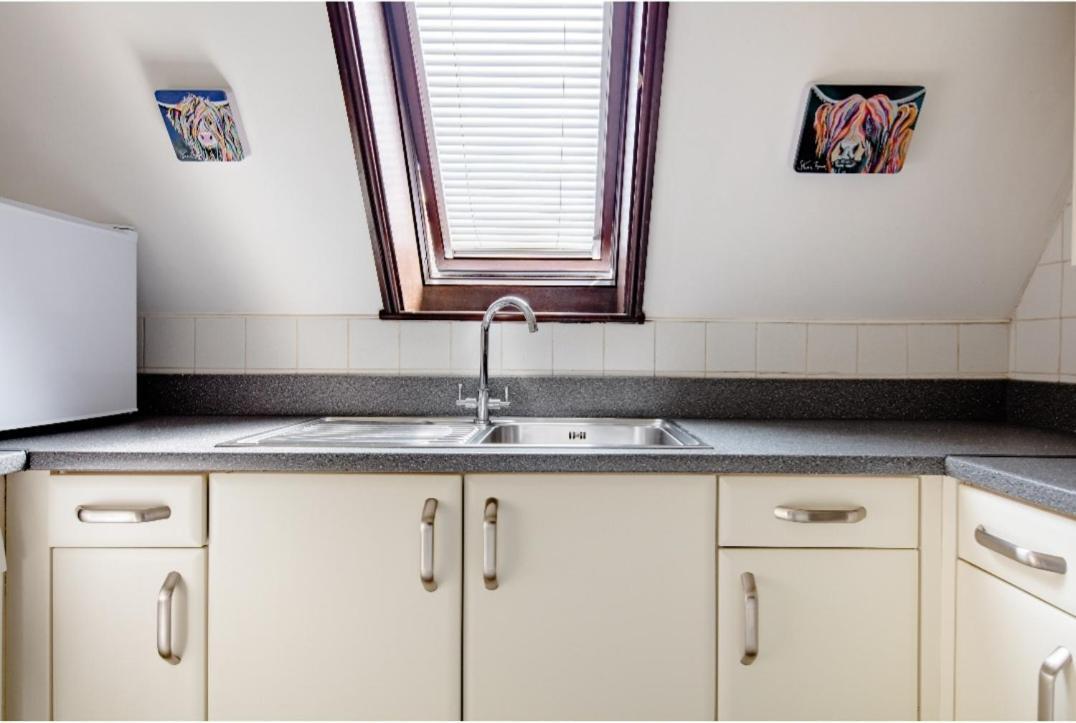 Double Room 2 Mins From Station Belvedere Экстерьер фото